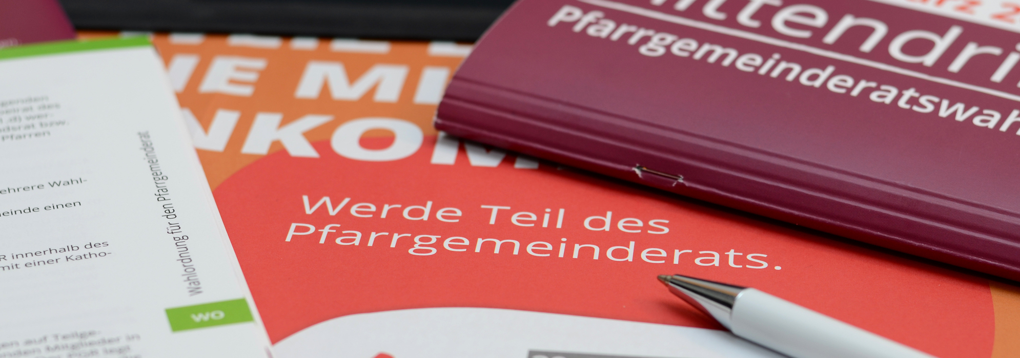 Wahlunterlagen - Wahlurne, Kandidatenfindung - Pfarrgemeinderatswahl 2022