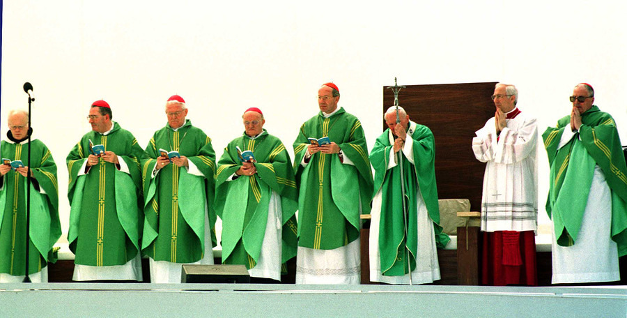 Papst in Wien, 21.6.98HeldenplatzPapst Johannes Paul II. besucht ?sterreich? Franz Josef Rupprecht; A-7123 M?nchhof; Bank: Raiffeisenkasse M?nchhof (BLZ: 33054), Kto.-Nr.: 17608.