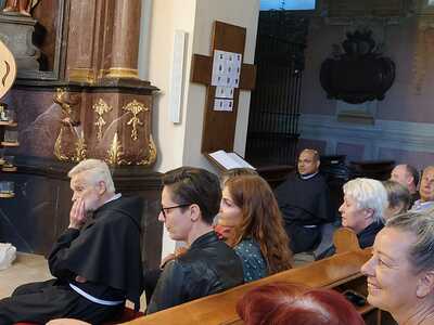 Darbietungen in der Kirche in Asparn/Zaya
