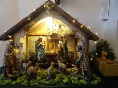 Krippenandacht in der Kirche in Ameis