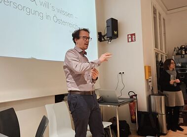 Benedikt Hasibar informiert über die Gasversorgung in Österreich