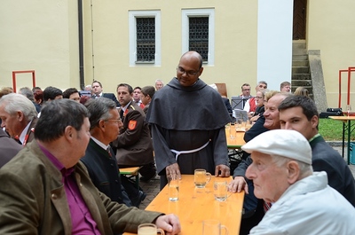Amtseinführung Pater Nicholas Thenammakkal in der Pfarrkirche Asparn/Zaya