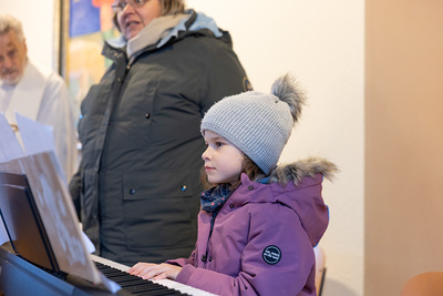 Krippenandacht in der Kapelle in Zwentendorf