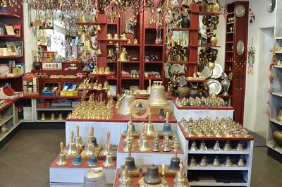 Besichtigung der Glockengießerei Grassmayr und Glockenguss