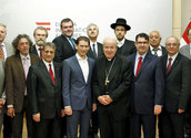 Erste Dialogrunde aller 16 anerkannten Kirchen und Religionsgemeinschaften im Außenministerium/Außenministerium 