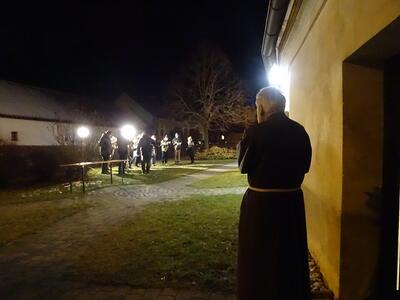 Feier in der Kirche in Ameis