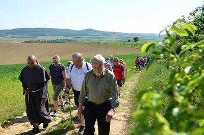 Pfarrverbandsmaiandacht bei der Gnadendorfer Bildeiche
