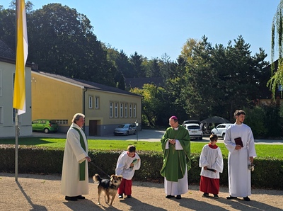 Heilige Messe mit Weihbischof Turnovszky und Tiersegnung