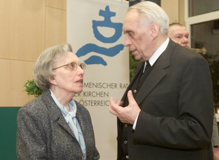 Oberin Gleixner und Weihbischof Krätzl tauschten sich oft über Themen der Ökumene aus