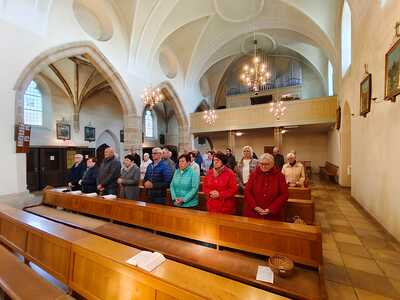 Pfarre Wenzersdorf feiert Gottesdienst in Maria Oberleis.