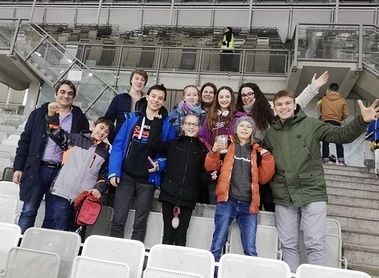 Sternsinger aus Unterheiligenstadt feuern die Vienna Capitals an