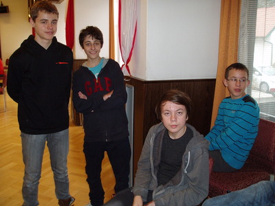 OLYMPUS DIGITAL CAMERA         