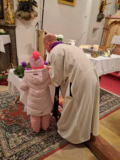 Adventkranzsegnung in Föllim