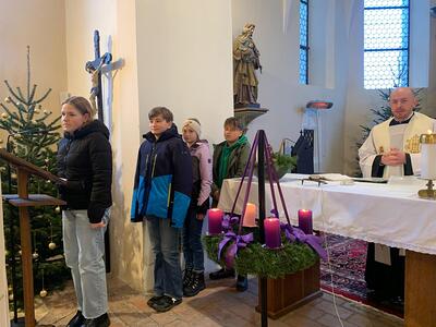 Krippenandacht in der Kirche in Ameis