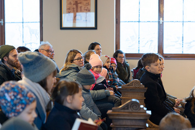 Krippenandacht in der Kapelle in Zwentendorf