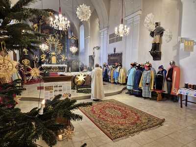 Sternsingergruppen der Pfarre Asparn/Zaya