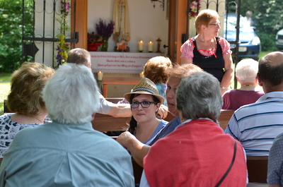 Maiandacht der Pfarren Asparn, Gnadendorf, Michelstetten und Wenzersdorf bei der Bildeichenkapelle