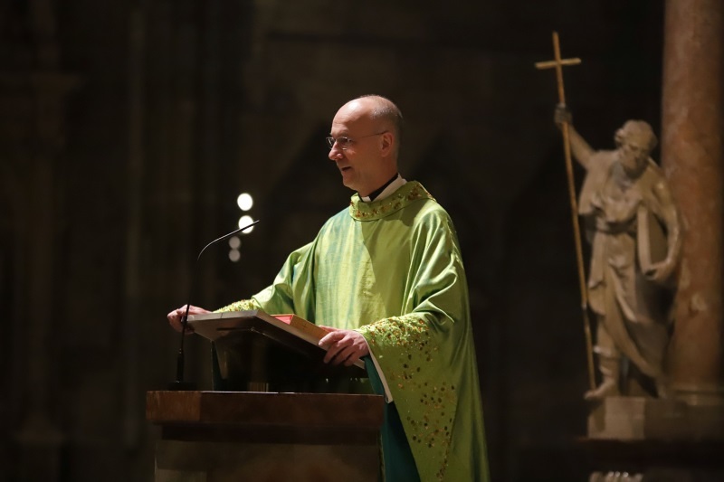 Wiener Dompfarrer Faber bei Festmesse zum 10. Jahrestag der Seligsprechung der Wiener Sozialpolitikerin und Ordensgründerin: 