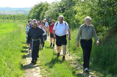 Pfarrverbandsmaiandacht bei der Gnadendorfer Bildeiche
