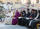 Großes Abendgebet vor der Weltsynode: Papst fordert Stille