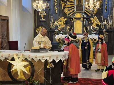 Sternsingergruppen der Pfarre Asparn/Zaya