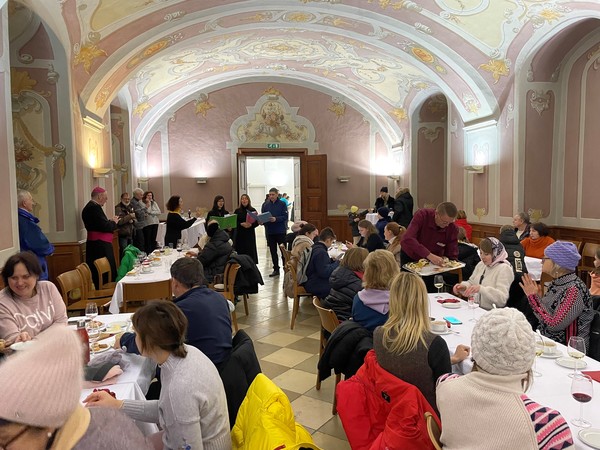 Wasserweihe im St. Pöltener Dom / Kolasa Agape