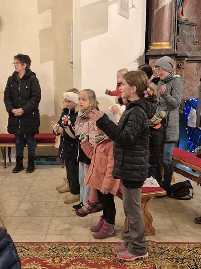 Familienmesse mit Nikolofeier