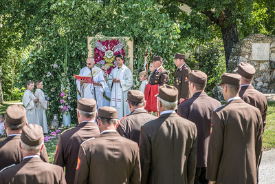 Prozession zu den Altären