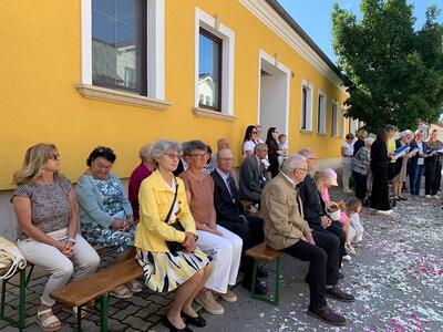 Feier des Fronleichnamsfestes in Ameis