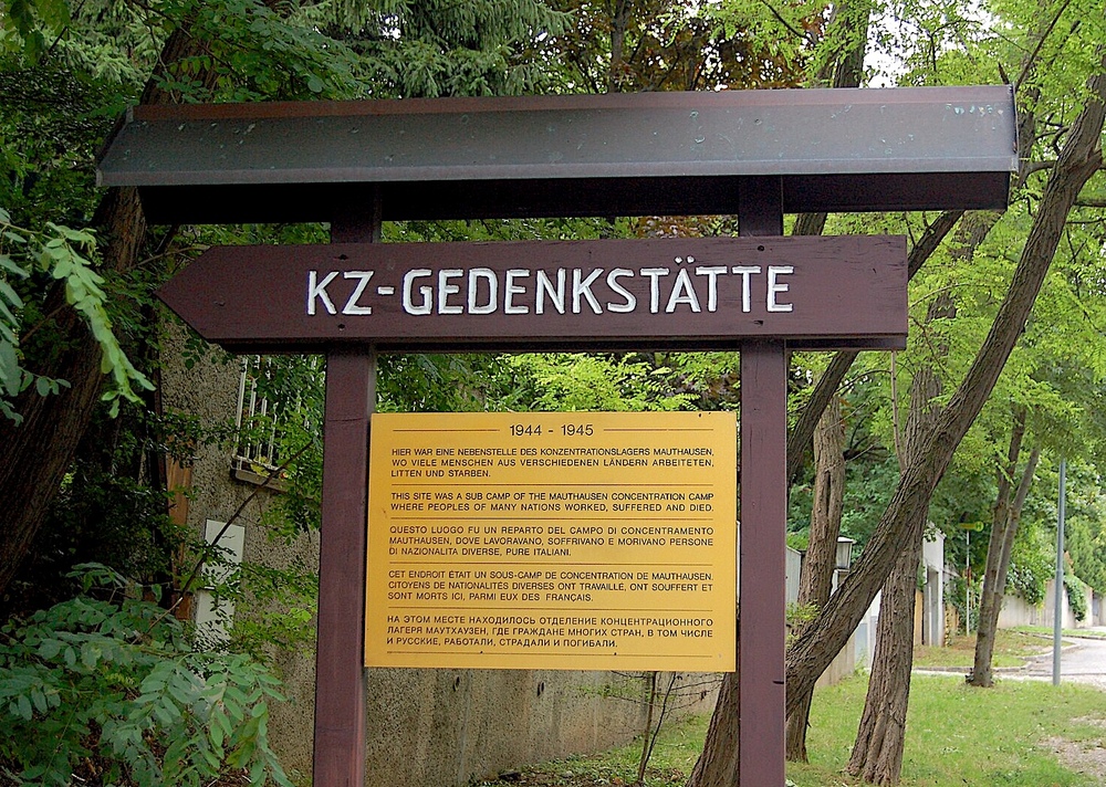 KZ-Gedenkstätte Hinterbrühl / By Herzi Pinki - Own work, CC BY-SA 3.0, https://commons.wikimedia.org/w/index.php?curid=11060935 KZ-Gedenkstätte Hinterbrühl