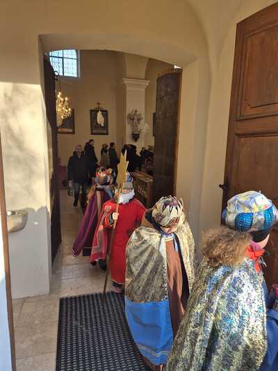 Sternsingergruppen der Pfarre Asparn/Zaya