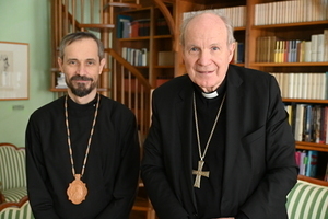 Weihbischof Lach, Christoph Kardinal Schönborn / Kathpress/Paul Wuthe Weihbischof Lach, Christoph Kardinal Schönborn