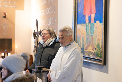 Krippenandacht in der Kapelle in Zwentendorf