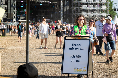 Sommer, Sonne, Seelsorge: Kirche bei Festivals