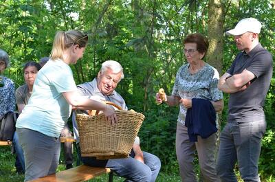 Pfarrverbandsmaiandacht bei der Gnadendorfer Bildeiche