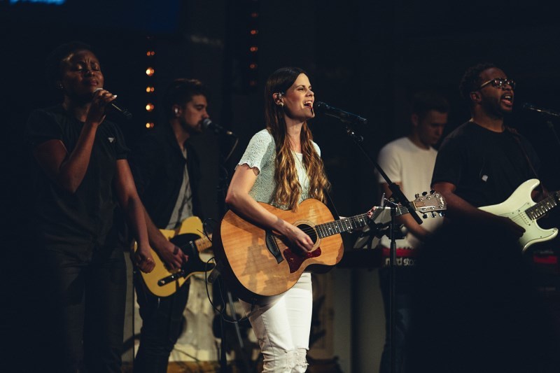 Daniela Hogger leitete einige Jahre das Music Ministry in der HTB Church London.
