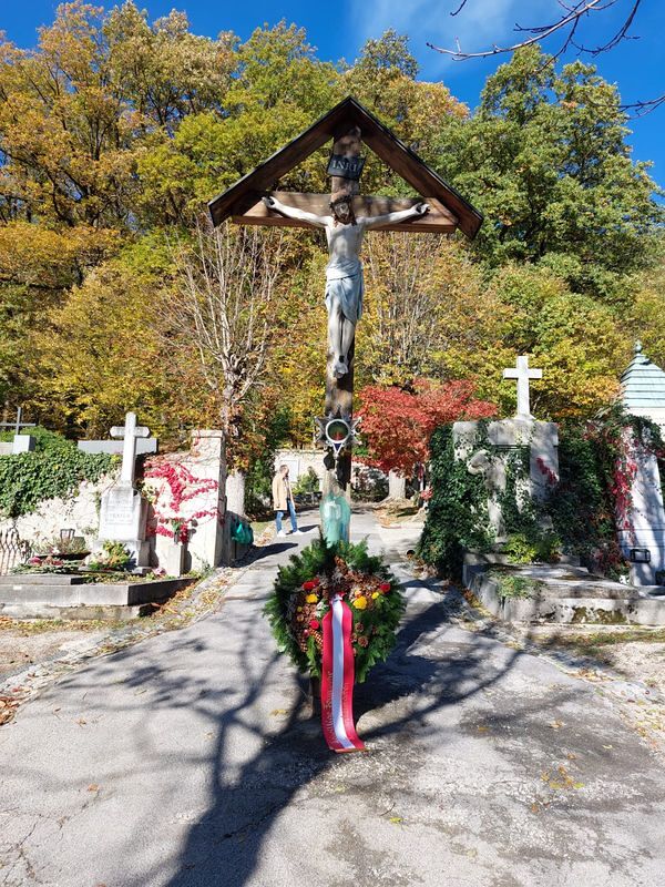 Friedhofskreuz Kaltenleutgeben