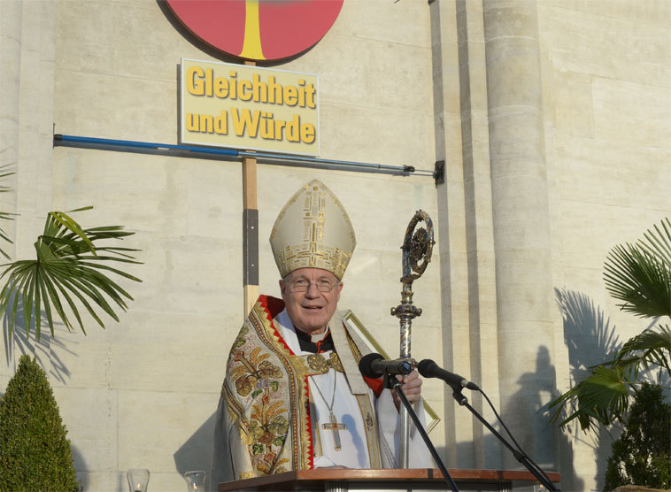 Schönborn: Große Ordensregeln sind 'Schule der Menschlichkeit'