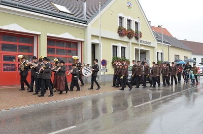 Musikkapelle und Feuerwehr