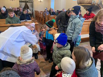 Krippenandacht in der Kirche in Ameis