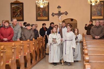 Eröffnungsgottesdienst - 1. Dezember 2016 - Pfarrkirche Asparn/Zaya