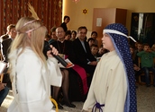 Weihbischof Turnovszky besuchte das Schulzentrum Asparn/Zaya