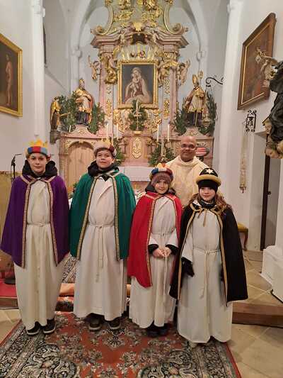 Sternsingergruppe in Föllim