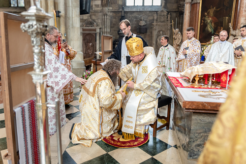 Priesterweihe Byzantinischer Ritus im Stephansdom / Erzdiözese Wien/ Schönlaub