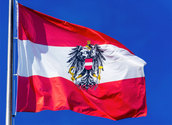 Österreichische Flagge / bilderbox.com