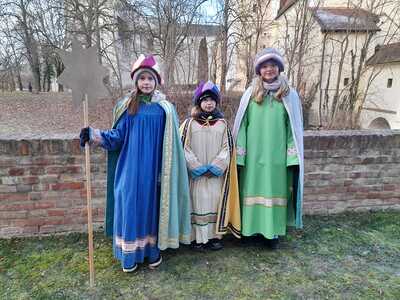 Sternsingergruppen der Pfarre Asparn/Zaya