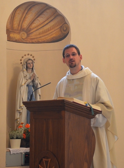 Amtseinführung Pater Nicholas Thenammakkal in der Pfarrkirche Asparn/Zaya