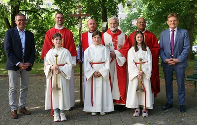 Gottesdienst und Pfarrfest in Asparn/Zaya