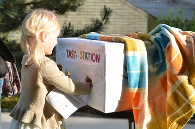 'Kinderliturgie - Mit allen Sinnen feiern' - Wortgottesfeier und Stationenbetrieb