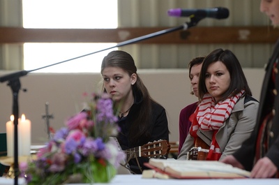 Feldmesse und Autosegnung beim FF-Heurigen